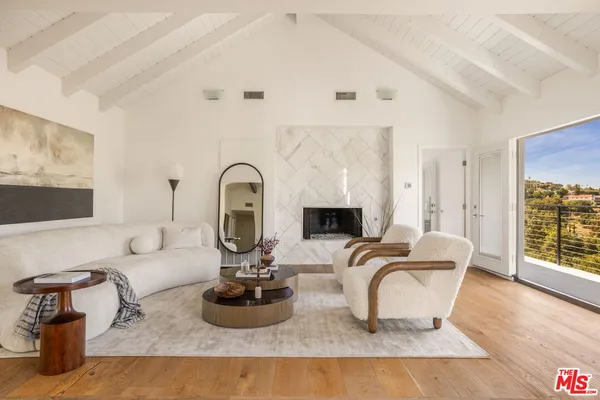 $2,495,000 | 3701 Multiview Drive, Los Angeles, CA 90068