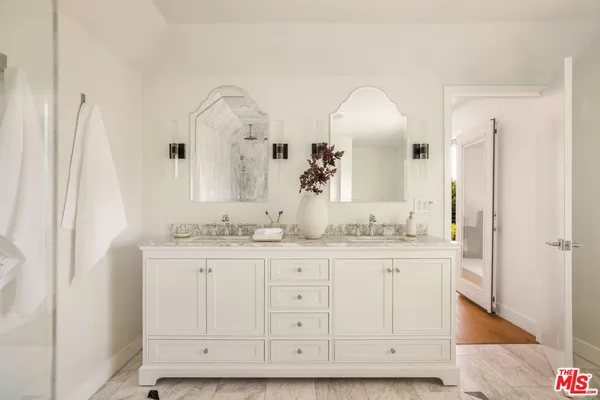 $2,495,000 | 3701 Multiview Drive, Los Angeles, CA 90068