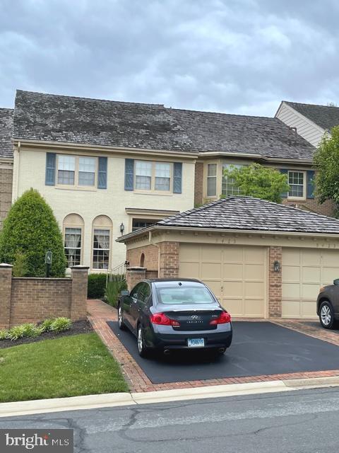 9425 Lost Trail Way Potomac, MD 20854 - Photo 3 of 4