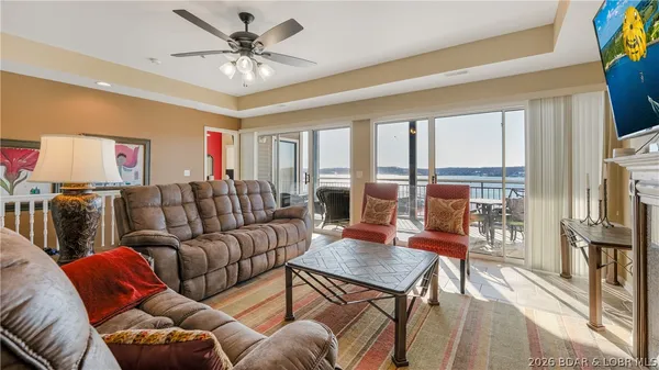 $530,000 | 310 West Palisades Condo Drive, Unit 1B, Lake Ozark, MO 65049