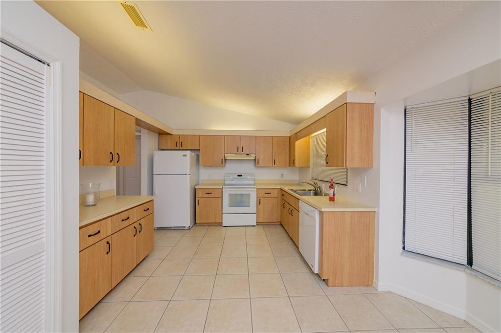 7102 Georges Road Fort Pierce, FL 34951 - Photo 9 of 25