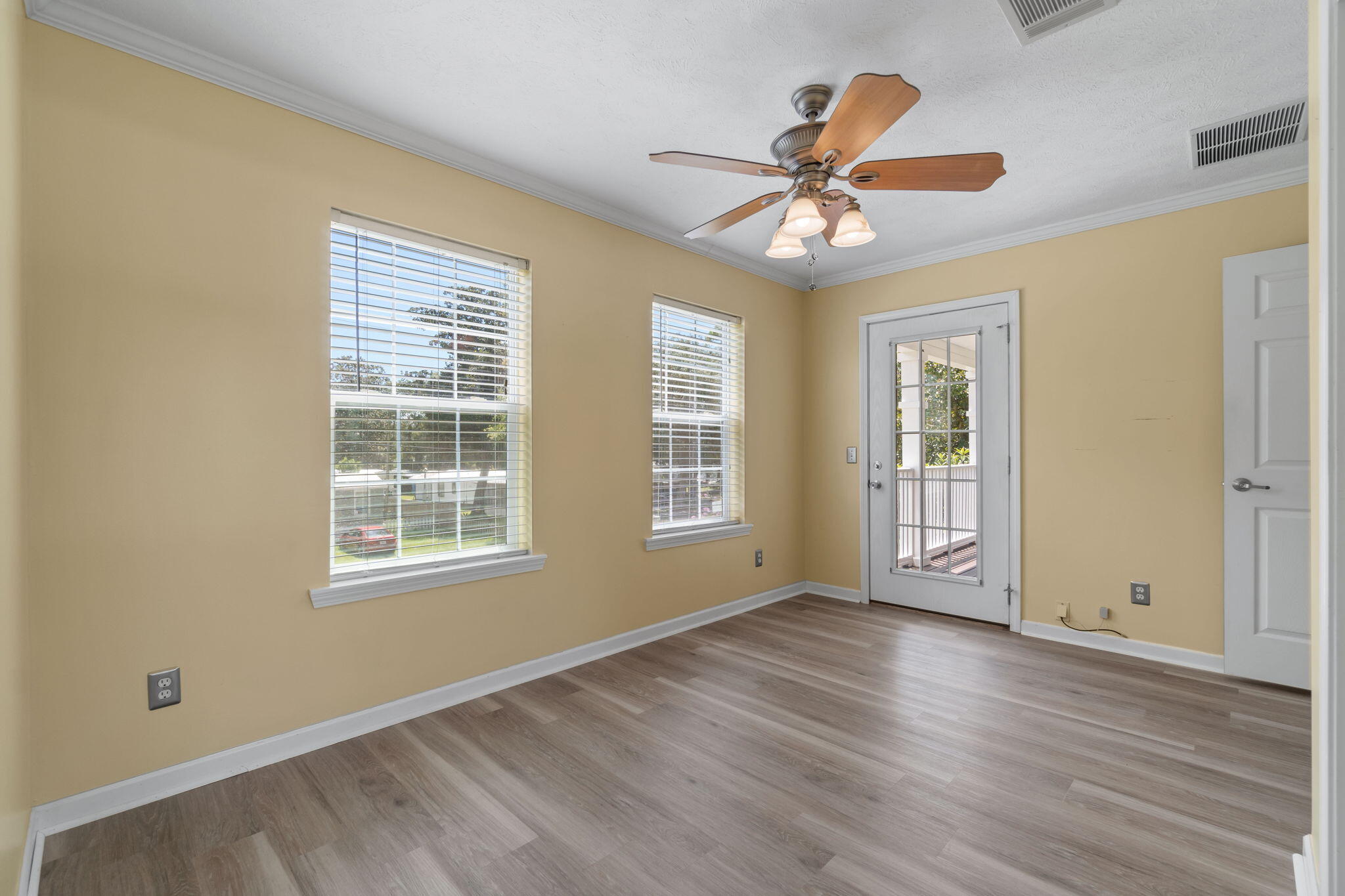 46 Stillwater Road Freeport, FL 32439 - Photo 41 of 58 Bedroom 3 w/ Balcony