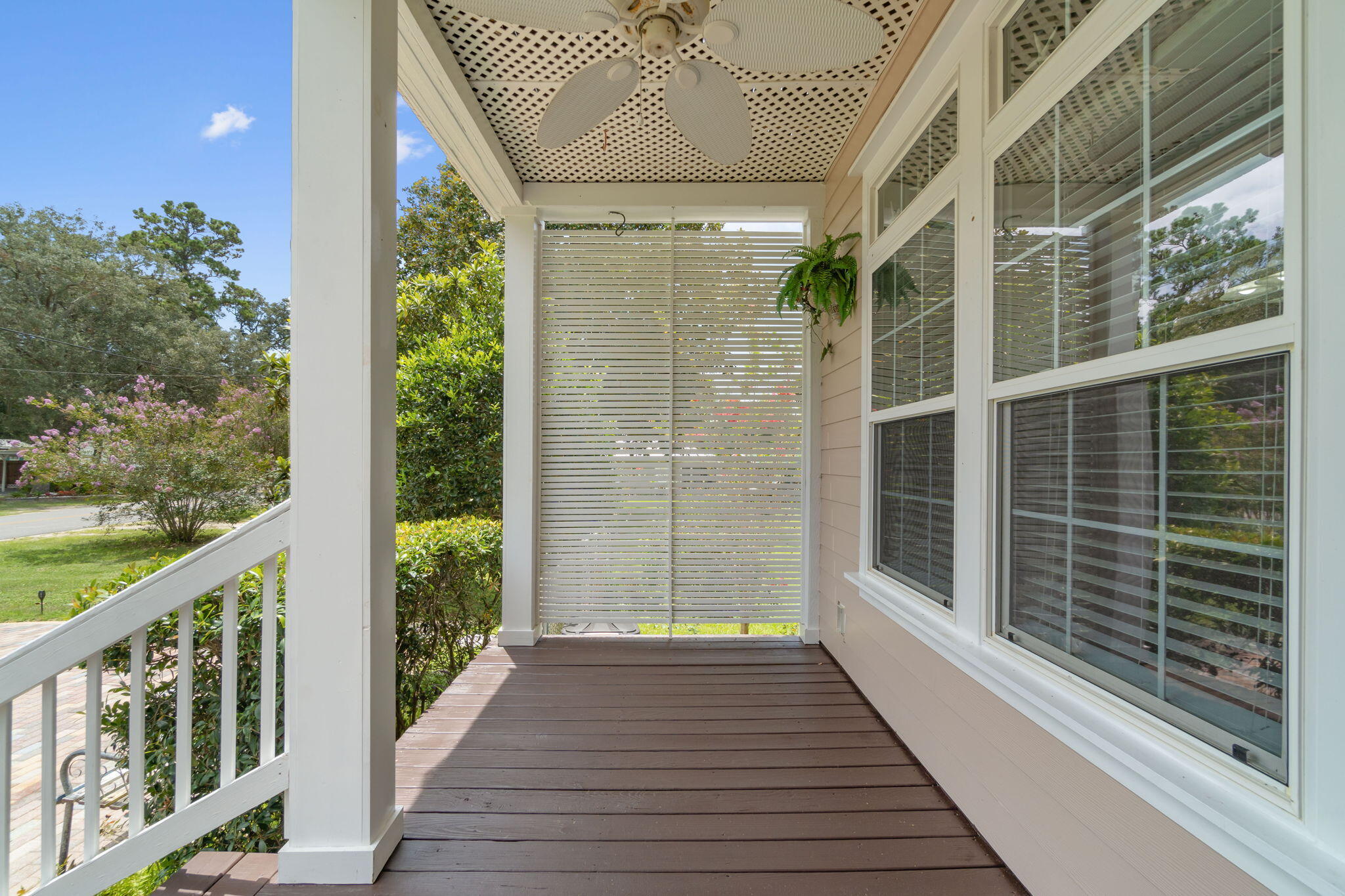 46 Stillwater Road Freeport, FL 32439 - Photo 8 of 58 Front Porch