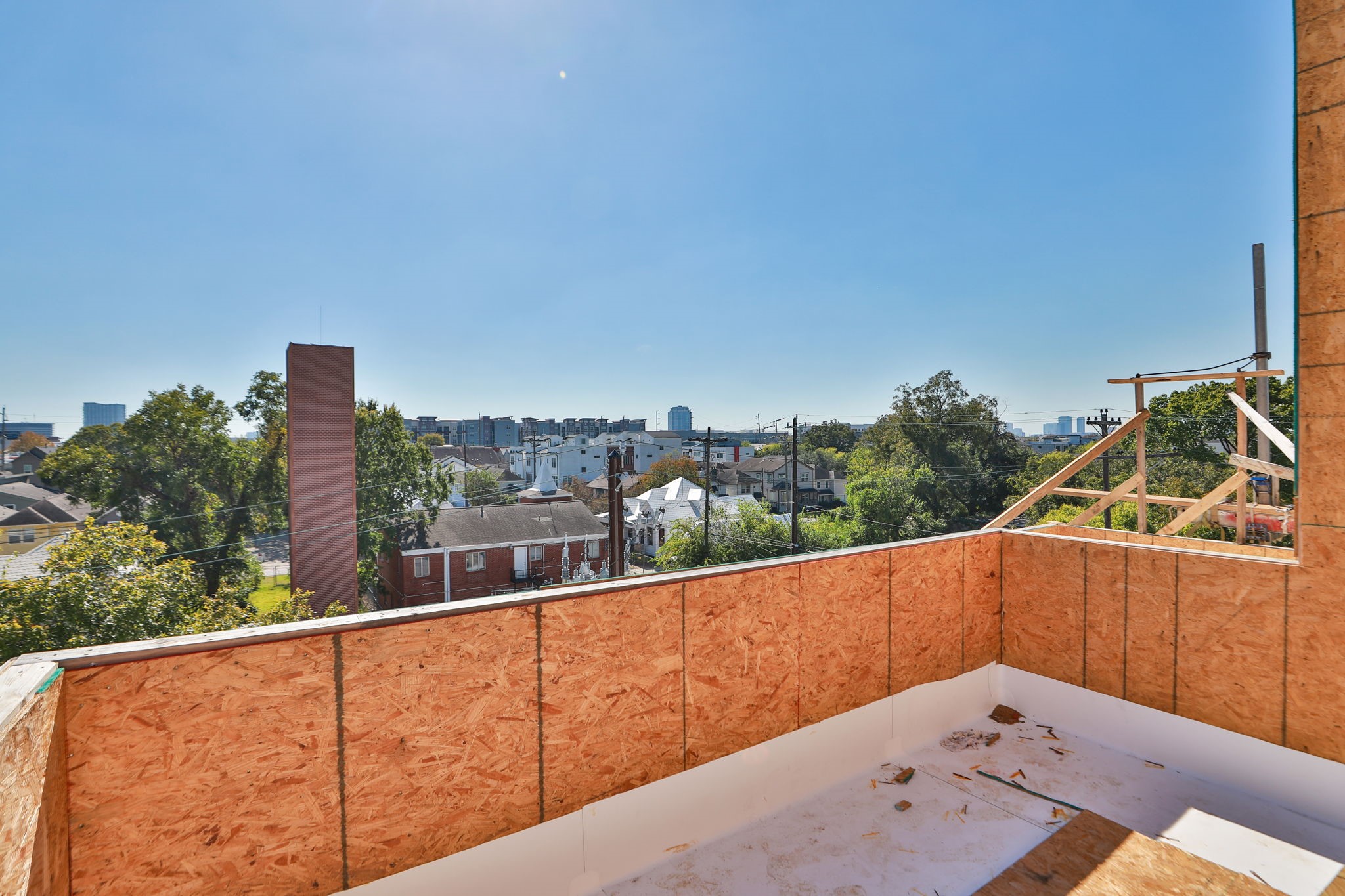 1316 Robin Street, Unit C Houston, TX 77019 - Photo 19 of 45 a view of a balcony with city view