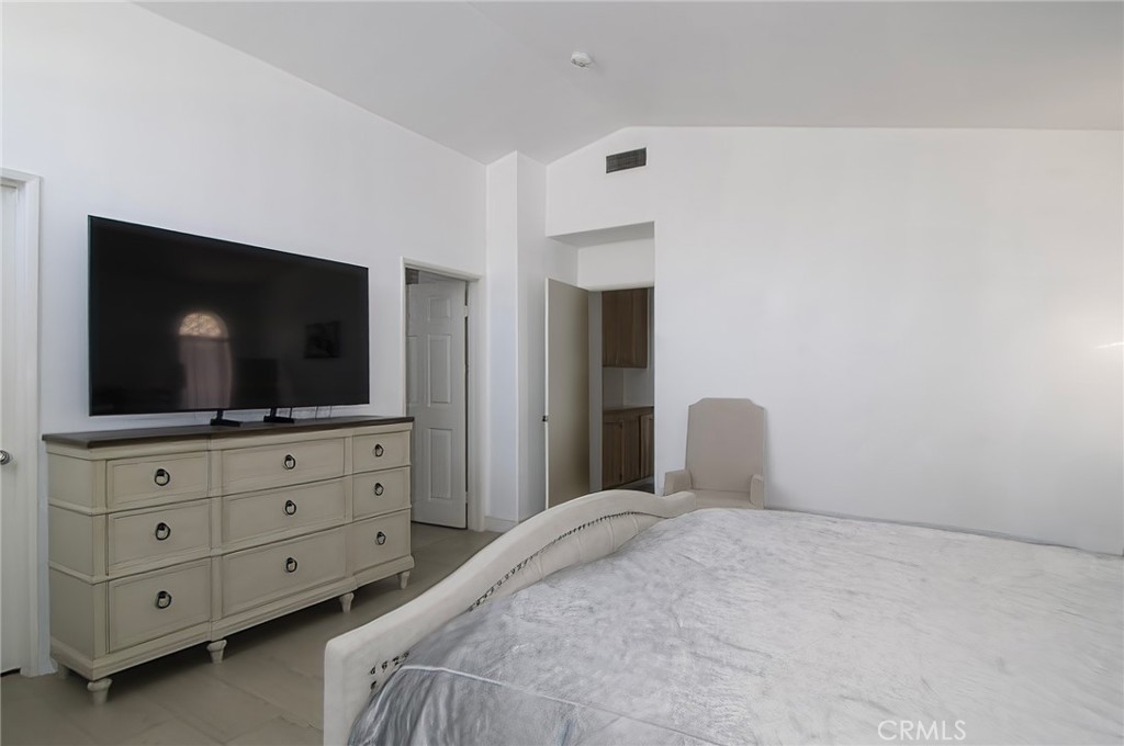 19776 Ahwanee Lane Porter Ranch, CA 91326 - Photo 23 of 36