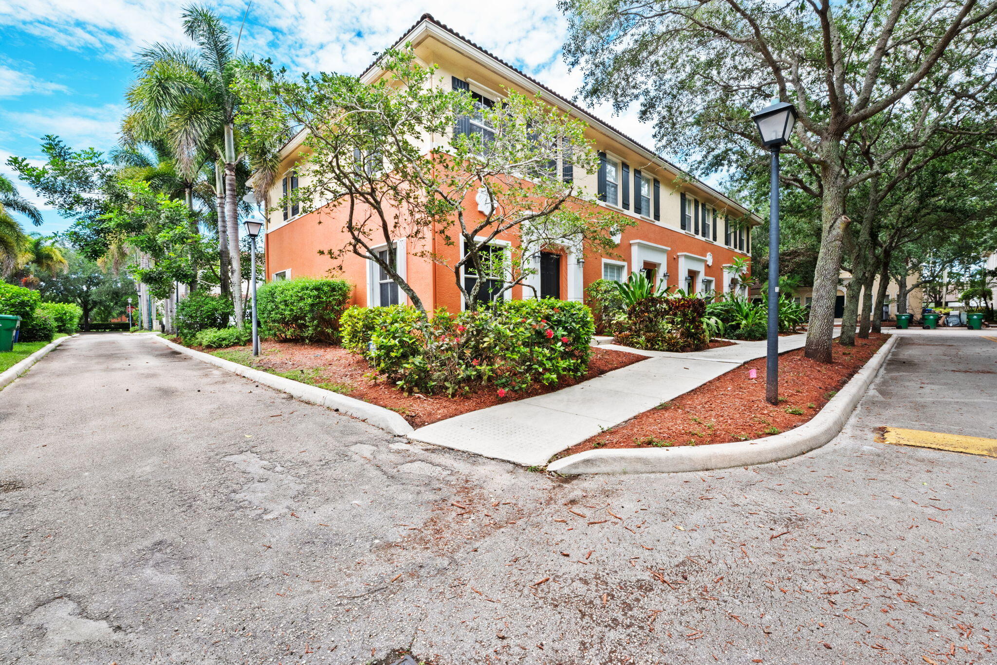 9999 Southwest 26th Court Miramar, FL 33025 - Photo 25 of 29 25-web-or-mls-9999-sw-26th-ct