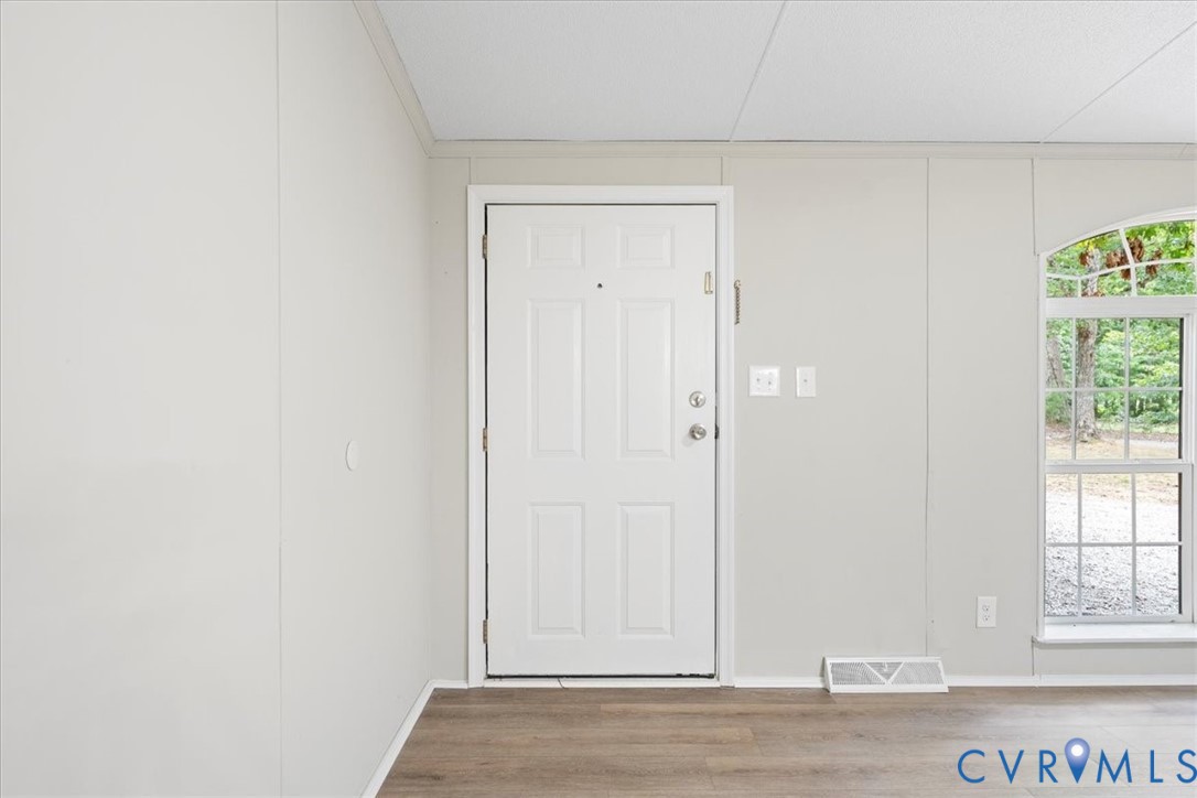 24200 Genito Road Amelia Court House, VA 23002 - Photo 12 of 34 Gallery Image 12