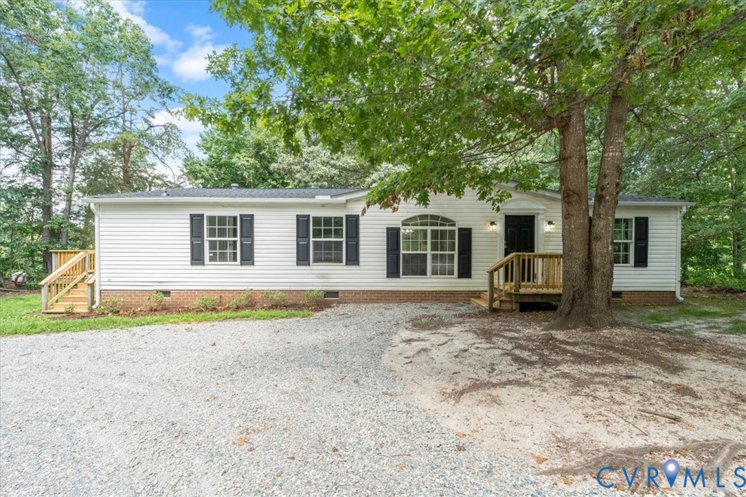 24200 Genito Road Amelia Court House, VA 23002 - Photo 2 of 34 Gallery Image 2
