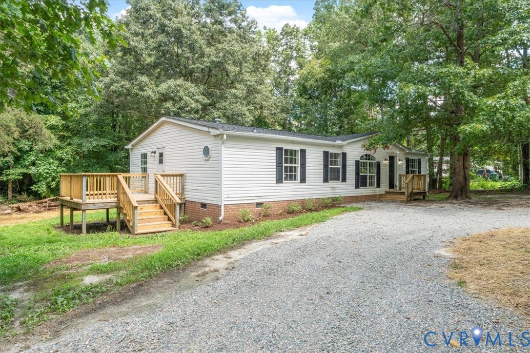24200 Genito Road Amelia Court House, VA 23002 - Photo 3 of 34 Gallery Image 3
