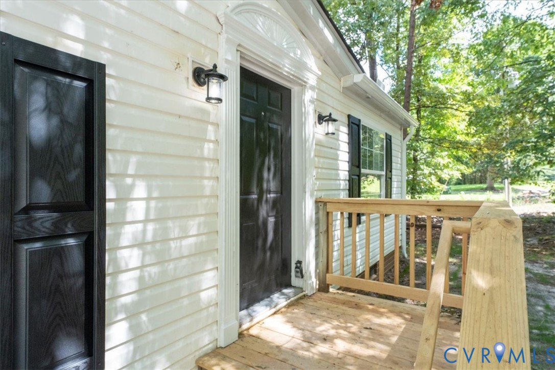 24200 Genito Road Amelia Court House, VA 23002 - Photo 5 of 34 Gallery Image 5
