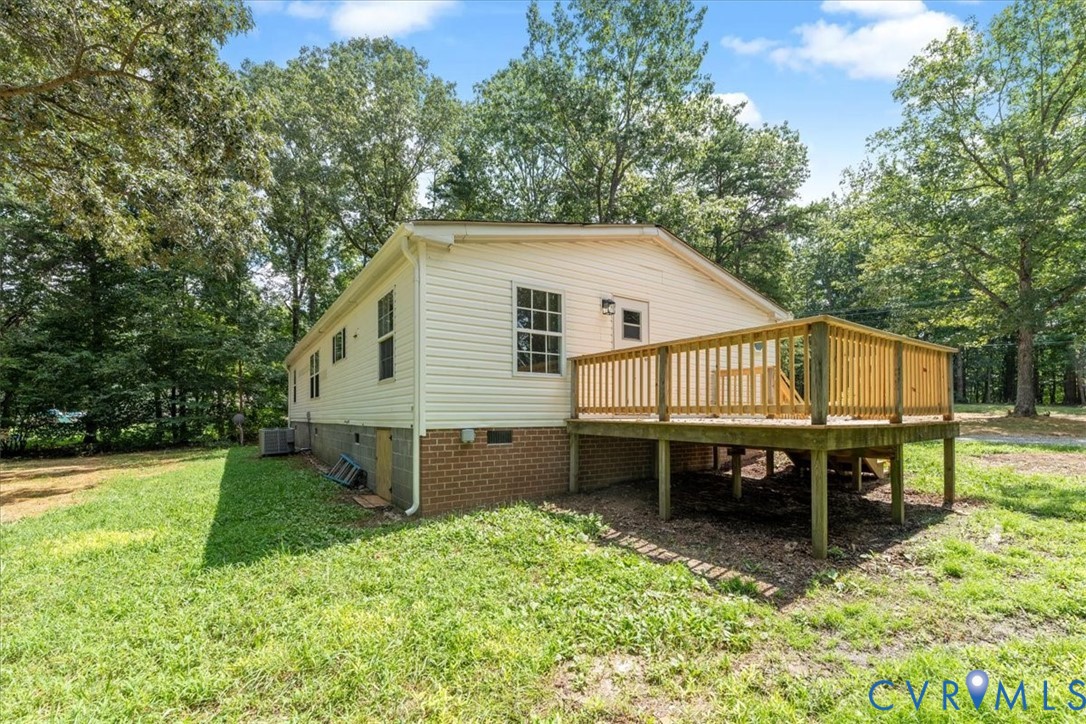 24200 Genito Road Amelia Court House, VA 23002 - Photo 9 of 34 Gallery Image 9