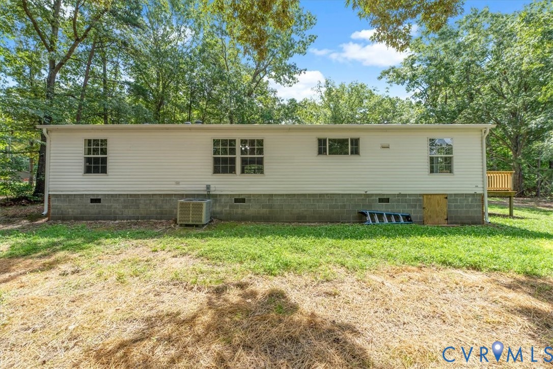 24200 Genito Road Amelia Court House, VA 23002 - Photo 10 of 34 Gallery Image 10