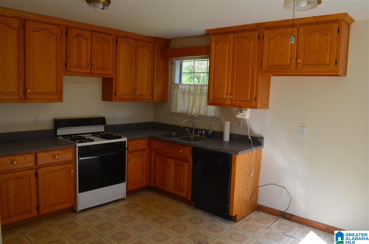 3916 Bethel Road Pinson, AL 35126 - Photo 6 of 29