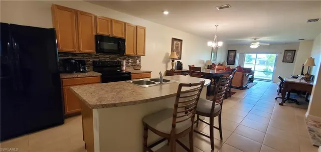 $2,700 | 10709 Crossback Lane, Lehigh Acres, FL 33936