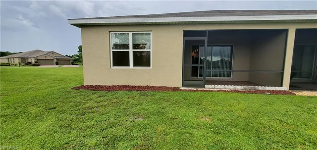 $2,700 | 10709 Crossback Lane, Lehigh Acres, FL 33936