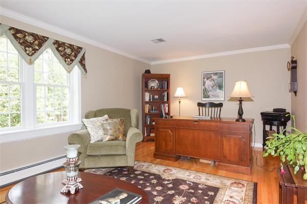 20 Barnstable Road Norfolk, MA 02056 - Photo 4 of 27 Gallery Image 4