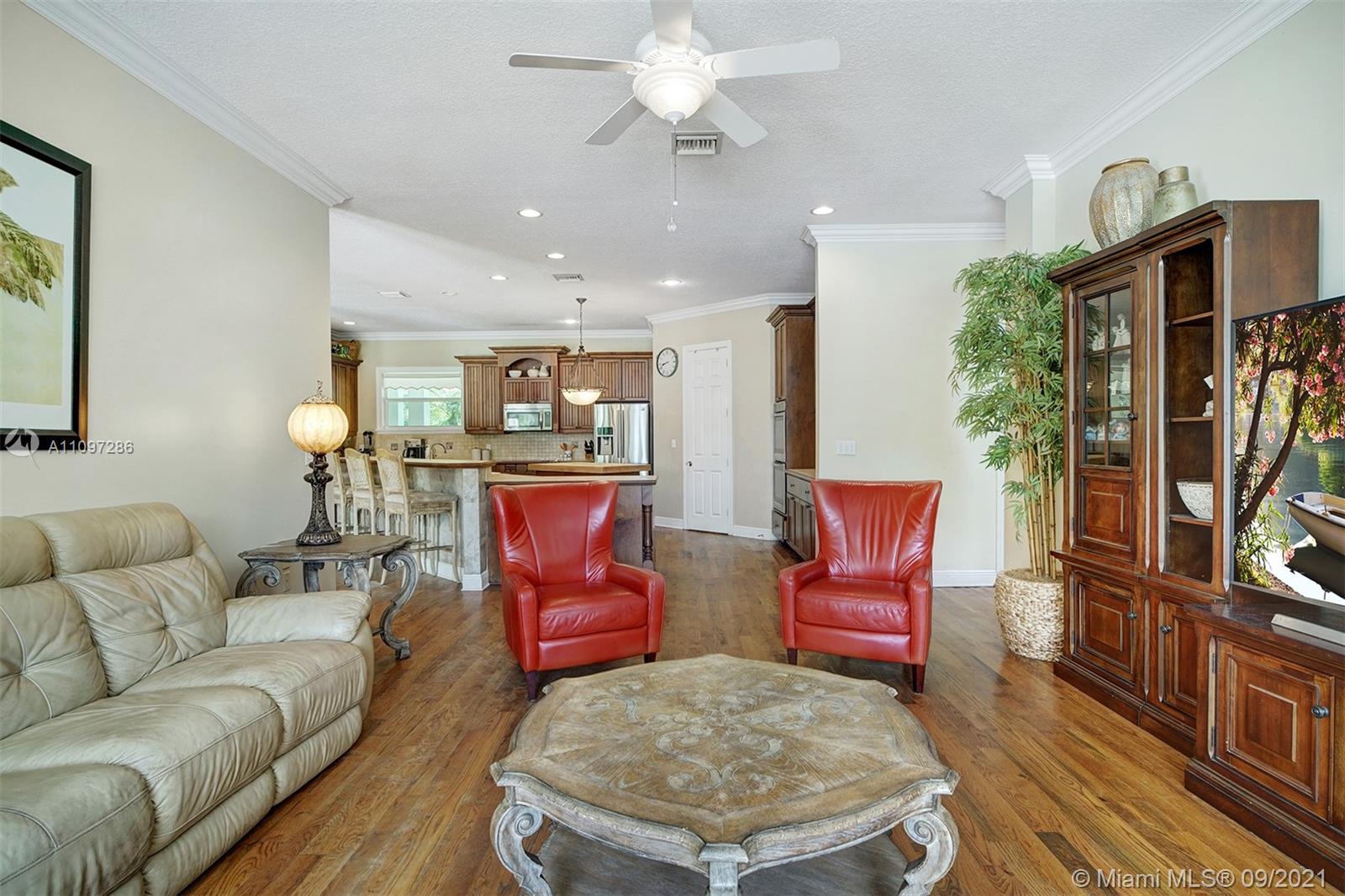 17810 Southwest 52nd Court Southwest Ranches, FL 33331 - Photo 15 of 67 Gallery Image 15