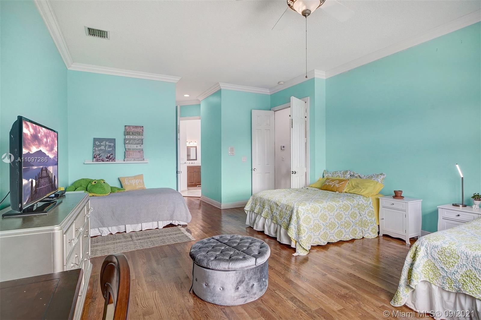 17810 Southwest 52nd Court Southwest Ranches, FL 33331 - Photo 32 of 67 Gallery Image 32