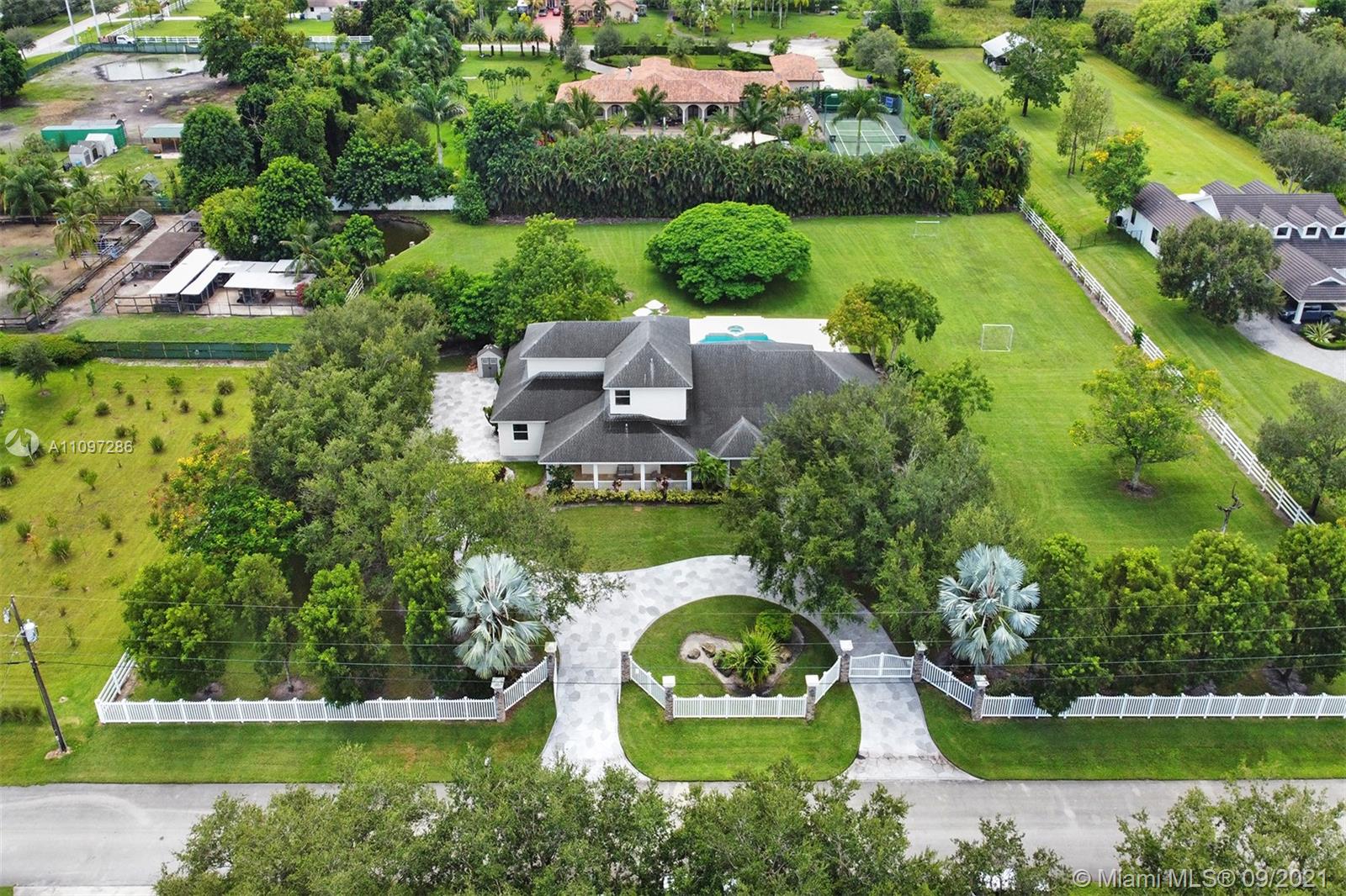 17810 Southwest 52nd Court Southwest Ranches, FL 33331 - Photo 61 of 67 Gallery Image 61