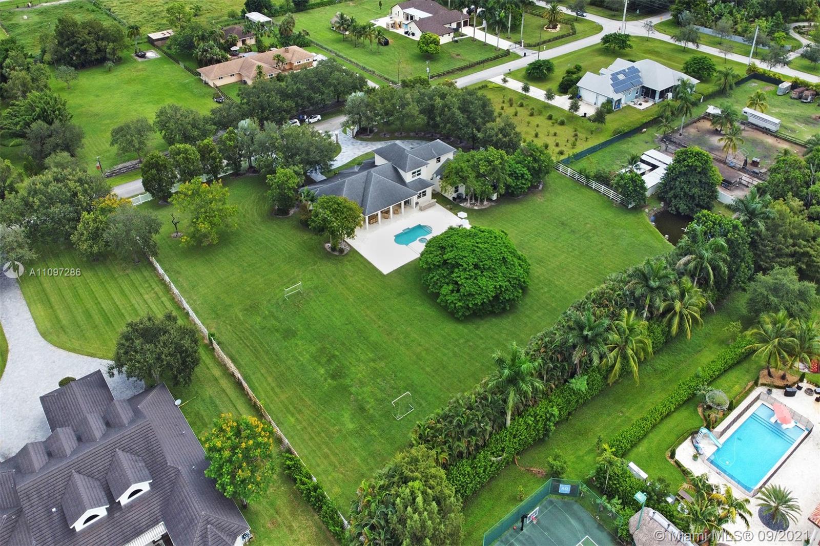 17810 Southwest 52nd Court Southwest Ranches, FL 33331 - Photo 63 of 67 Gallery Image 63