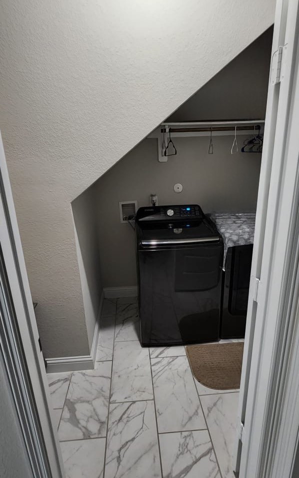 100 Wedgewood Trace Lane La Porte, TX 77571 - Photo 16 of 17 a close view of stove