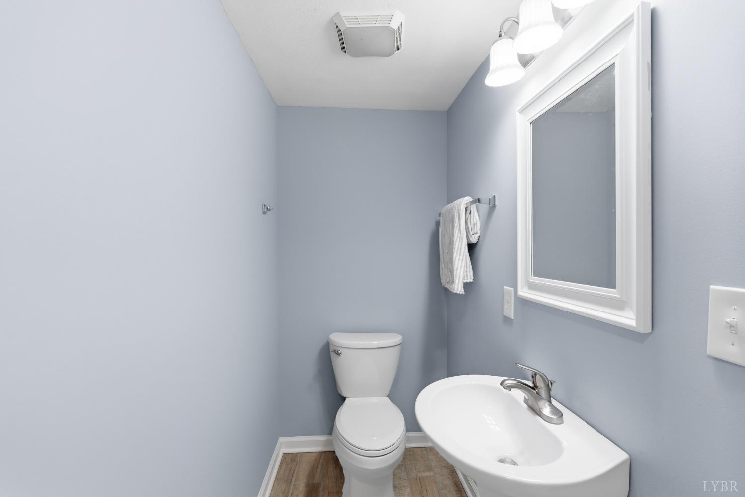 1194 Pumping Station Road Appomattox, VA 24522 - Photo 14 of 27