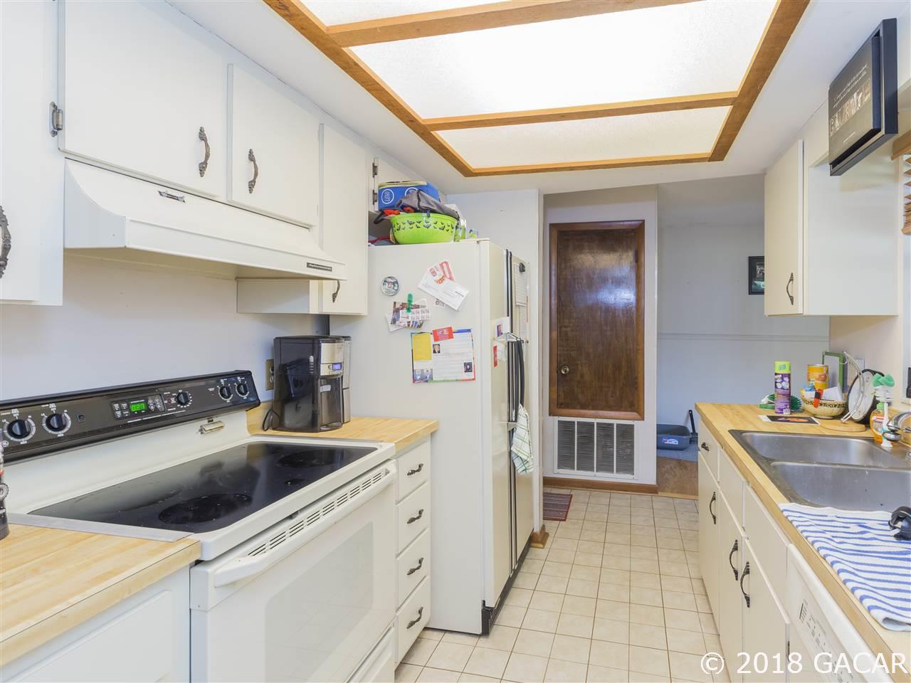 8023 Southwest 13th Road Gainesville, FL 32607 - Photo 5 of 13 Gallery Image 5