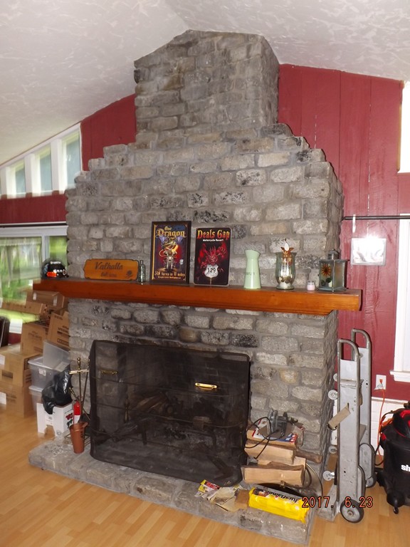 54 Rouville Avenue Gardner, MA 01440 - Photo 3 of 11 Gallery Image 3