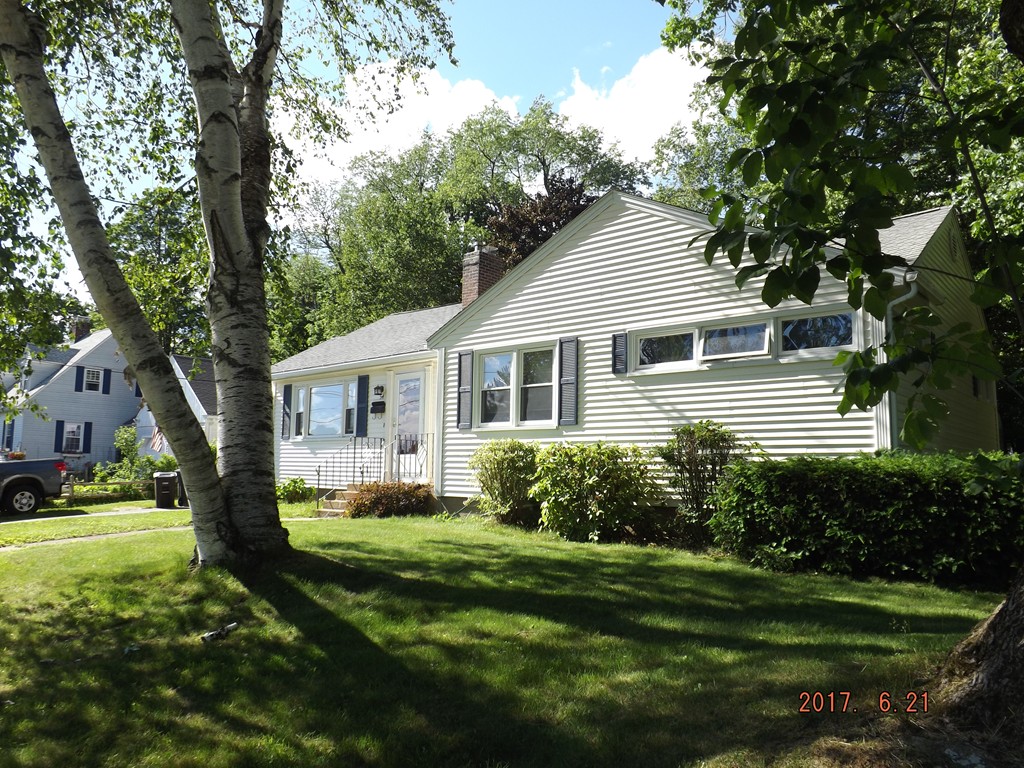54 Rouville Avenue Gardner, MA 01440 - Photo 4 of 11 Gallery Image 4