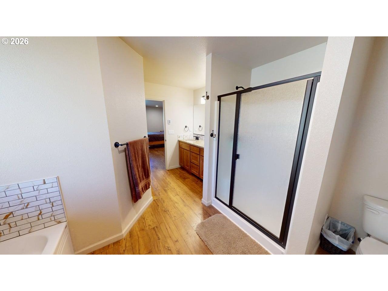 95779 Saunders Creek Road Gold Beach, OR 97444 - Photo 23 of 36 Owner's Suite Bathroom