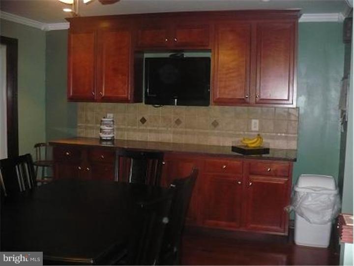 12421 Balston Road Philadelphia, PA 19154 - Photo 6 of 15 Kitchen