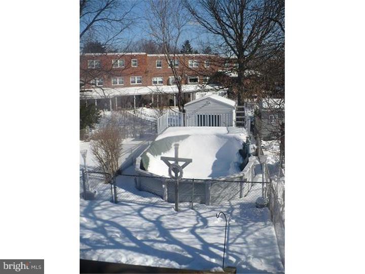 12421 Balston Road Philadelphia, PA 19154 - Photo 10 of 15 View in Back