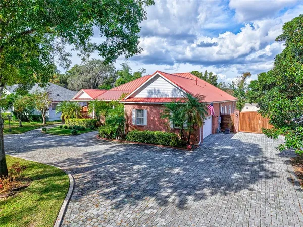 $1,400,000 | 9663 Gotha Road, Windermere, FL 34786