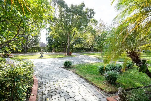 $1,400,000 | 9663 Gotha Road, Windermere, FL 34786