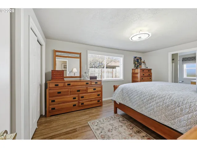 $520,000 | 1691 Northeast Coburn Drive, McMinnville, OR 97128