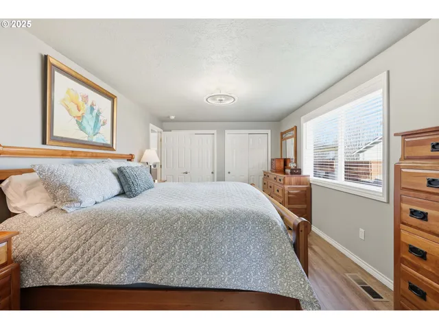 $520,000 | 1691 Northeast Coburn Drive, McMinnville, OR 97128