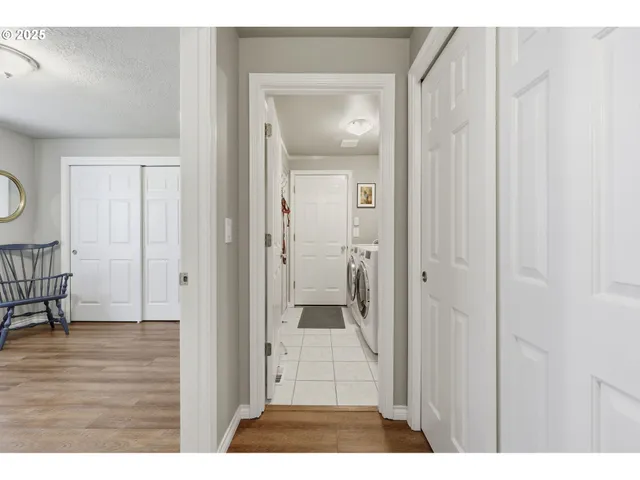 $520,000 | 1691 Northeast Coburn Drive, McMinnville, OR 97128