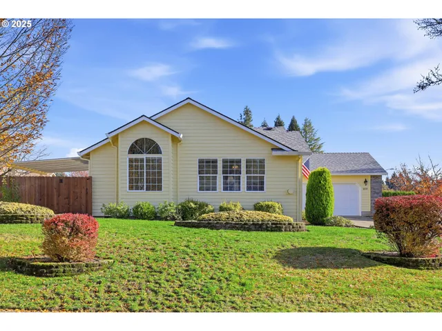 $520,000 | 1691 Northeast Coburn Drive, McMinnville, OR 97128