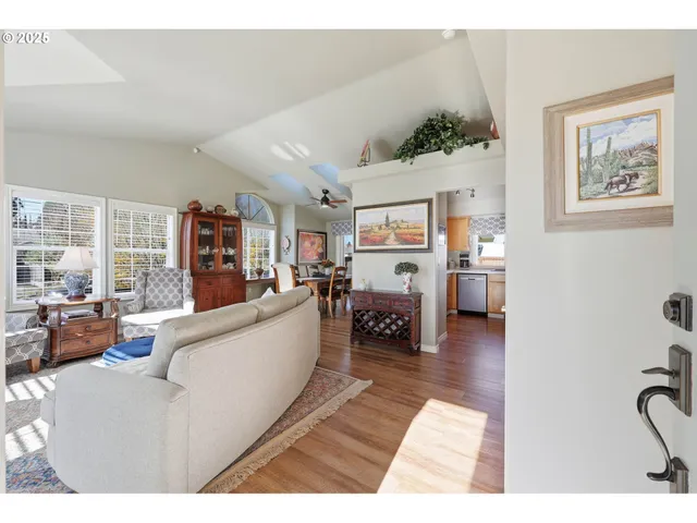 $520,000 | 1691 Northeast Coburn Drive, McMinnville, OR 97128