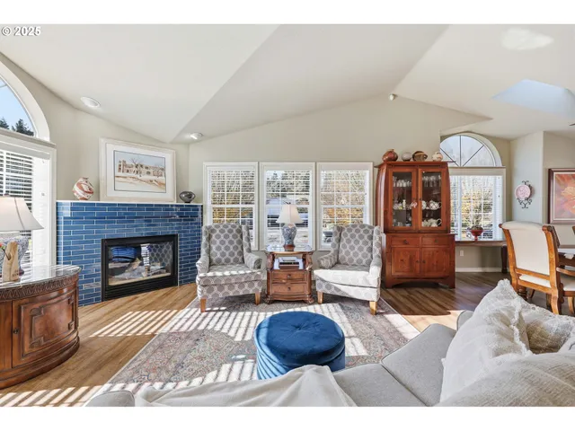 $520,000 | 1691 Northeast Coburn Drive, McMinnville, OR 97128