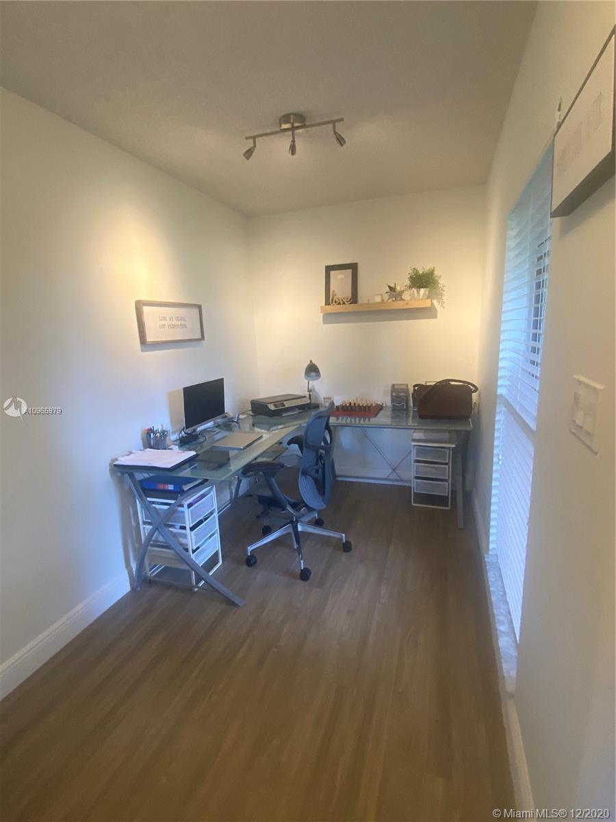 11554 Southwest 109th Road, Unit 34W Miami, FL 33176 - Photo 4 of 18