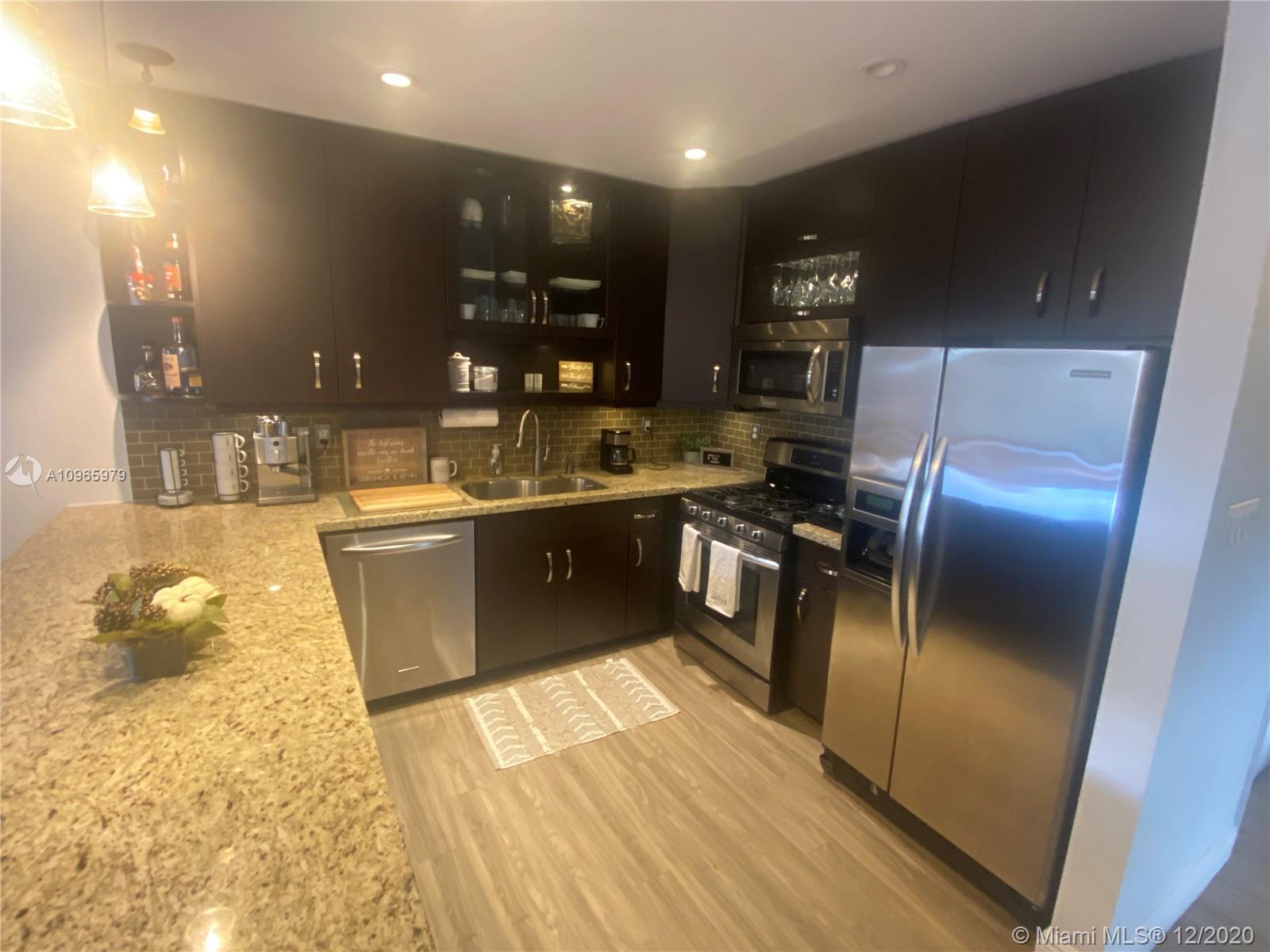 11554 Southwest 109th Road, Unit 34W Miami, FL 33176 - Photo 5 of 18