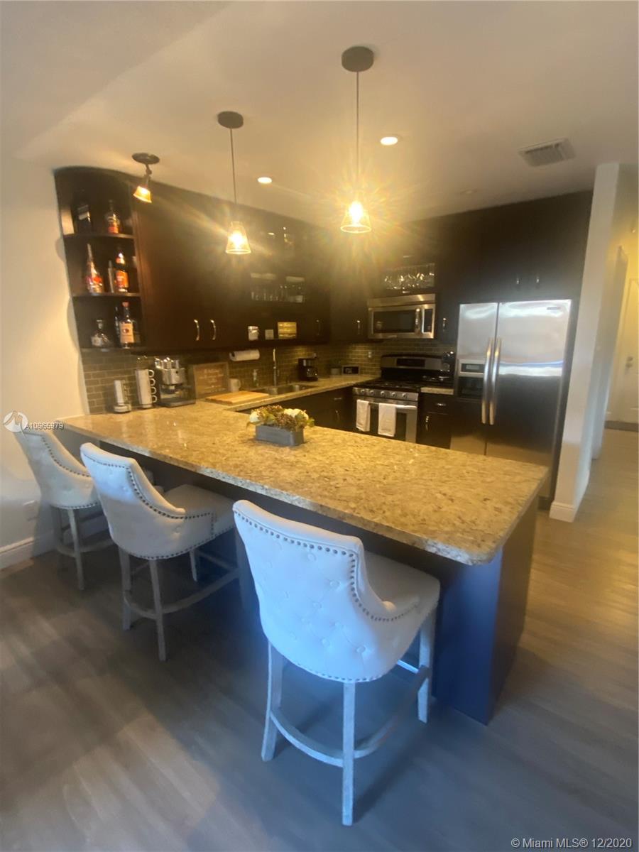 11554 Southwest 109th Road, Unit 34W Miami, FL 33176 - Photo 7 of 18