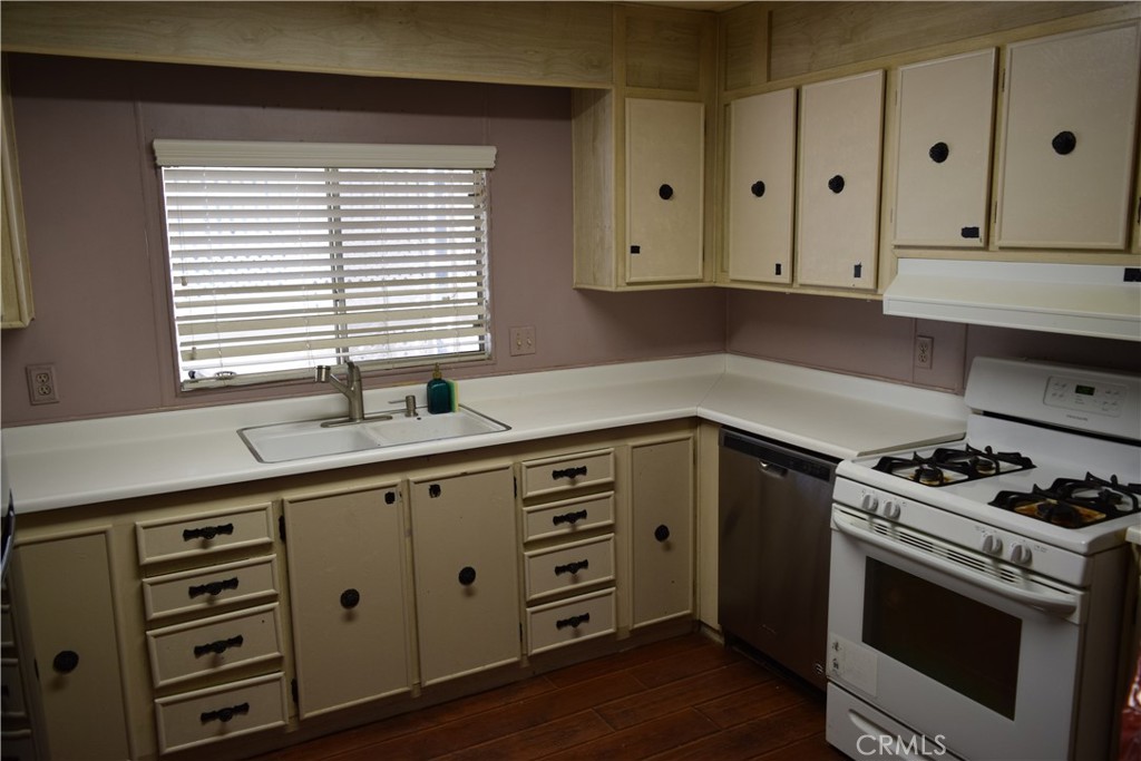 20683 Waalew Road, Unit B189 Apple Valley, CA 92307 - Photo 3 of 12