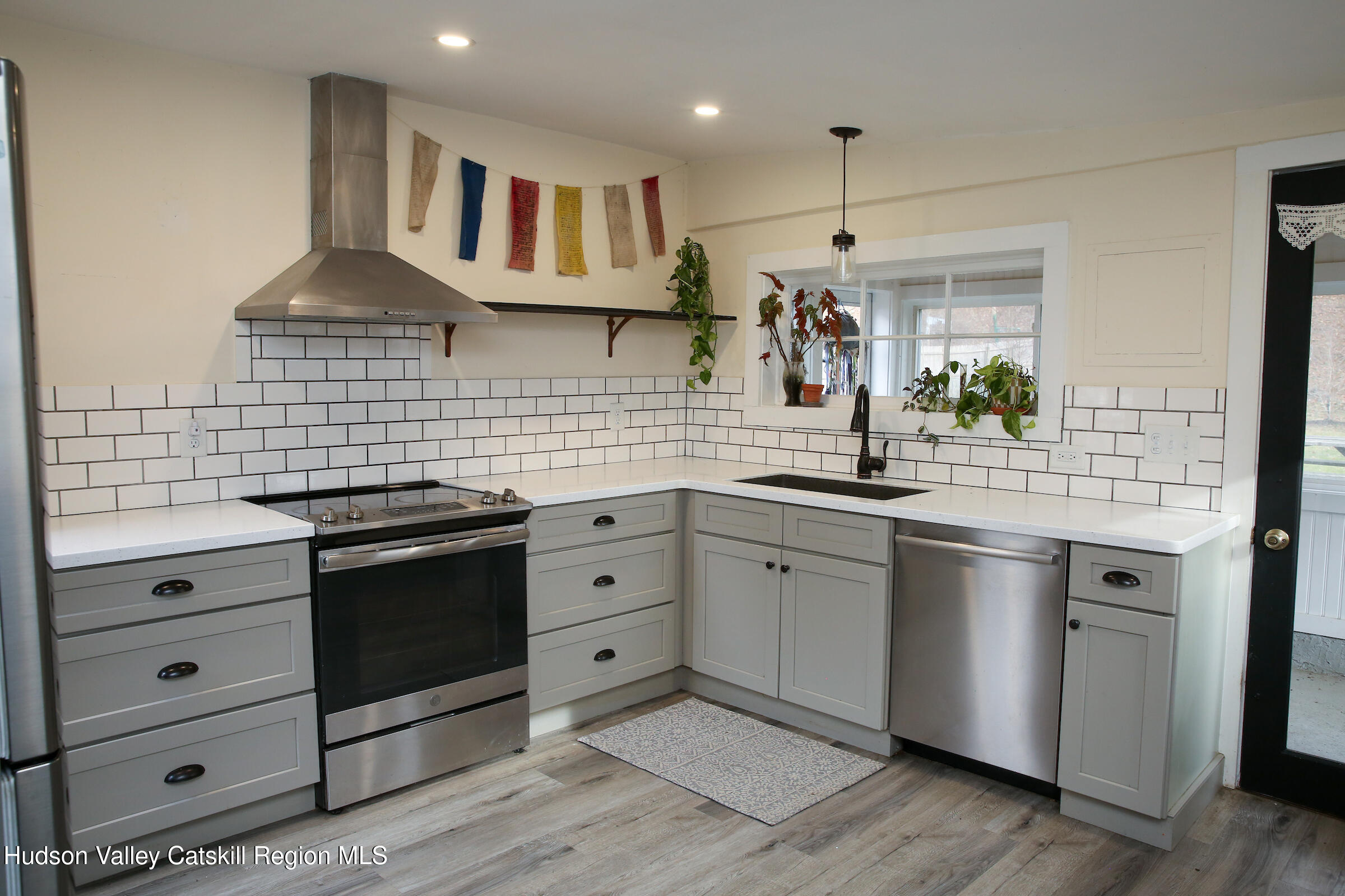 3612 Mechanic Street Kinderhook, NY 12184 - Photo 15 of 23 Grace-32