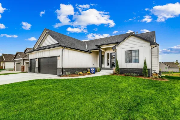 $499,823 | 2722 North Eagle Street, Wichita, KS 67226