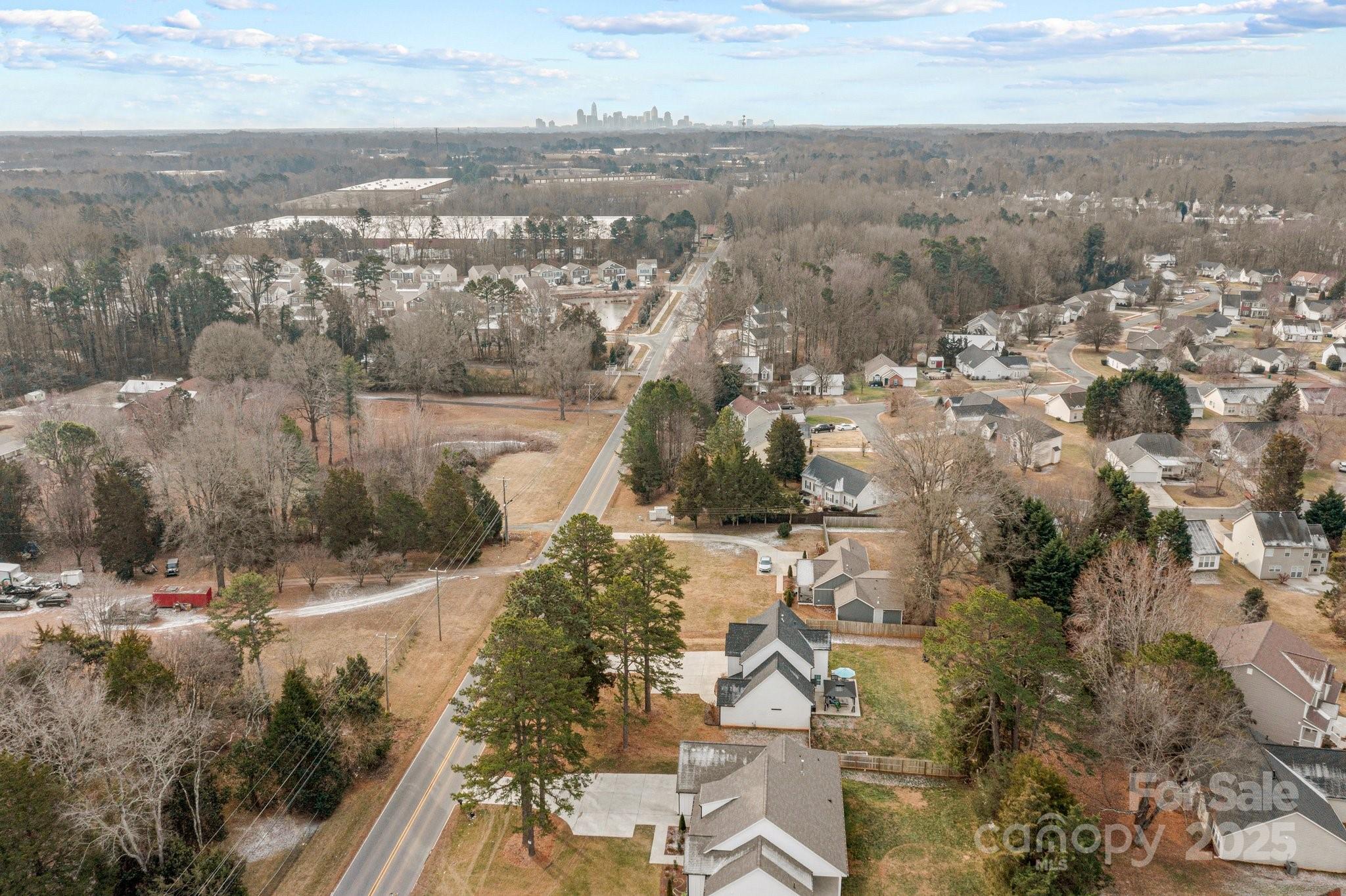 7909 Reames Road Charlotte, NC 28216 - Photo 16 of 45 Gallery Image 16