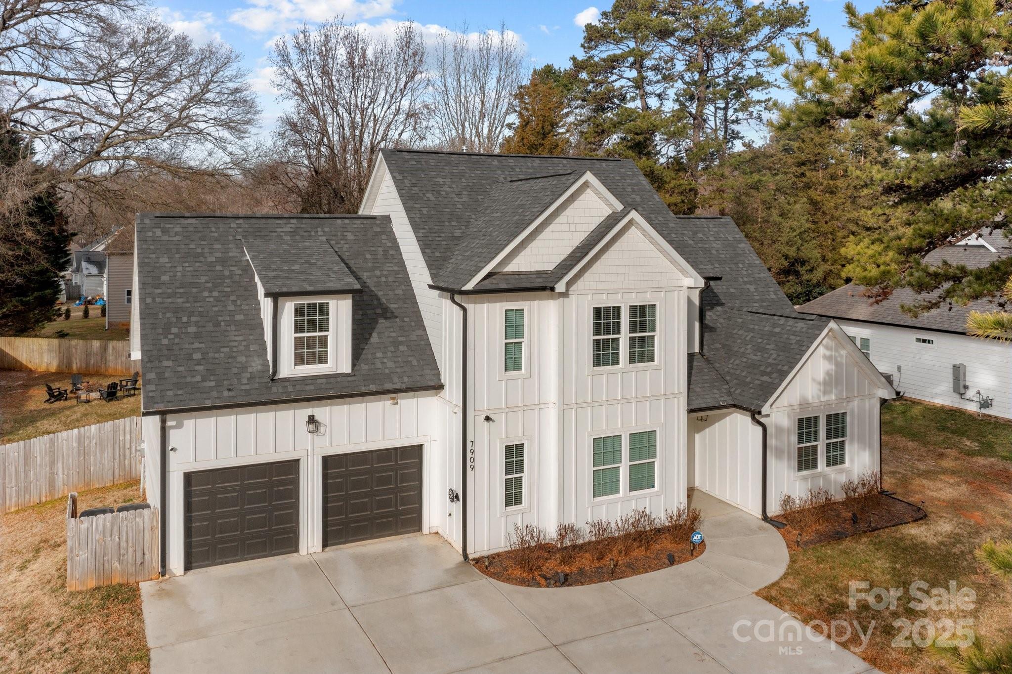 7909 Reames Road Charlotte, NC 28216 - Photo 7 of 45 Gallery Image 7