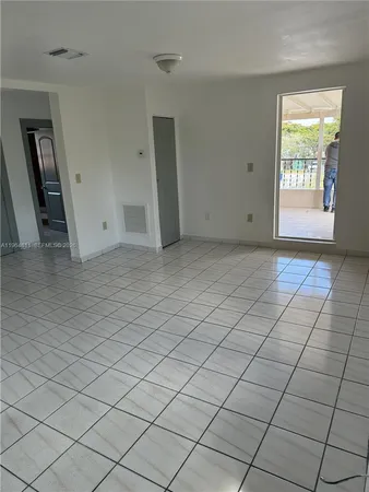 $2,100 | 1880 Southwest 9th Street, Unit 2, Miami, FL 33135