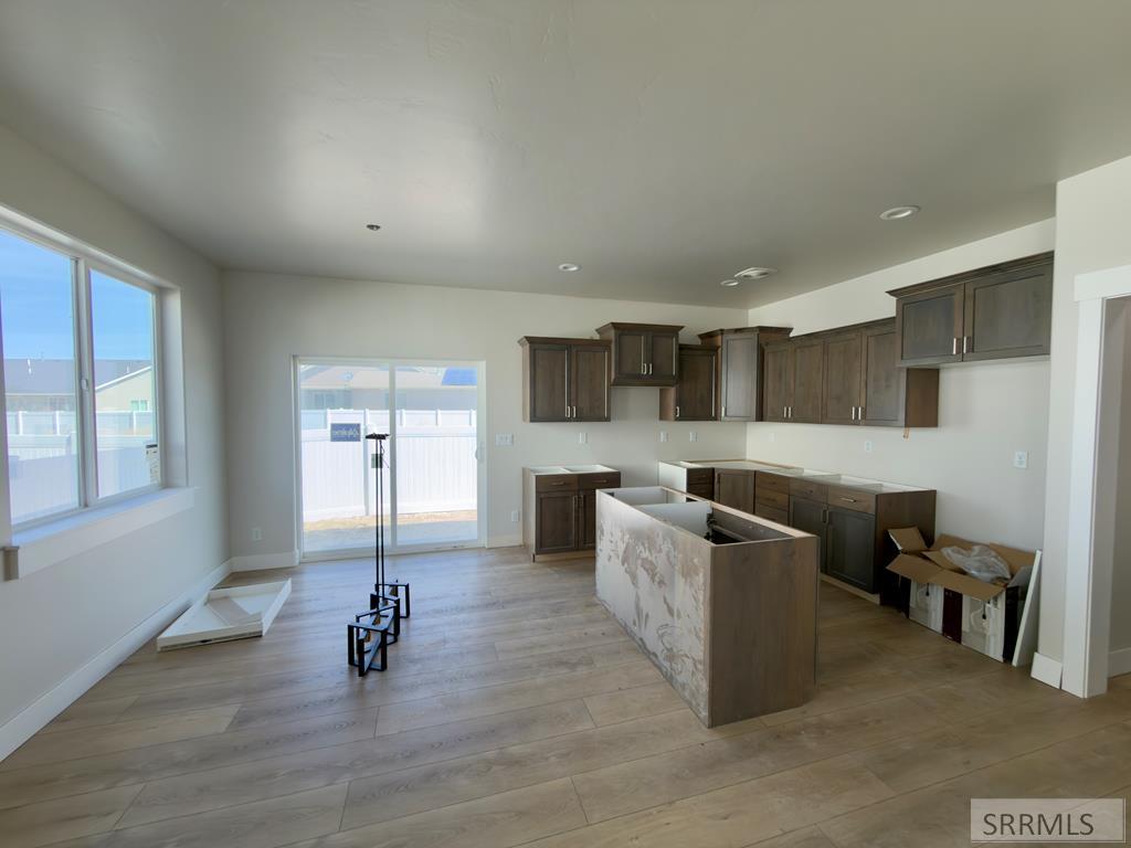 1018 Alpine Avenue Chubbuck, ID 83202 - Photo 5 of 28